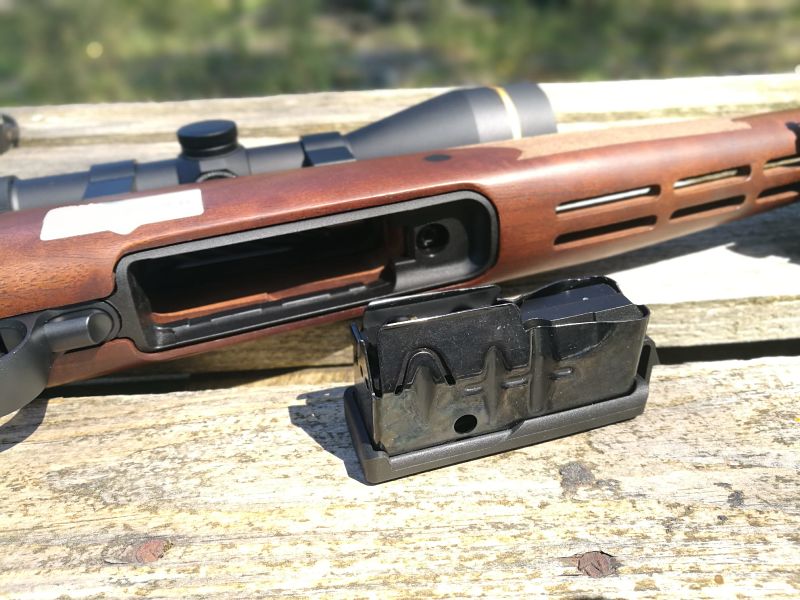  SAVAGE 11 Lightweight Hunter Cargador